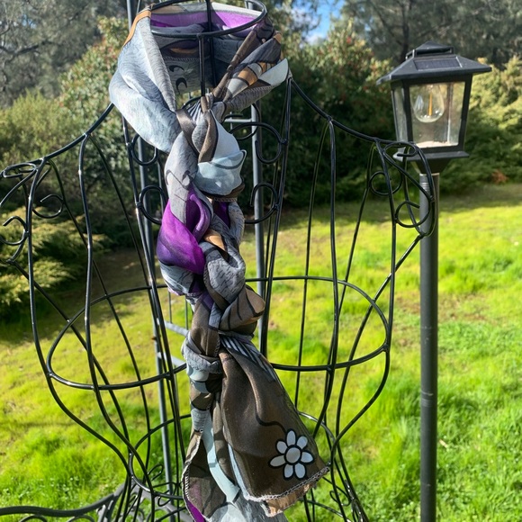 Picasso print silky long sheer scarf in shades of blue on black,HP25 - Picture 12 of 14